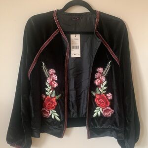 LE CHIC WM BLACK VELOUR APPLIQUÉ ROSE FLORAL STICH TRIM CARDIGAN BOMBER …